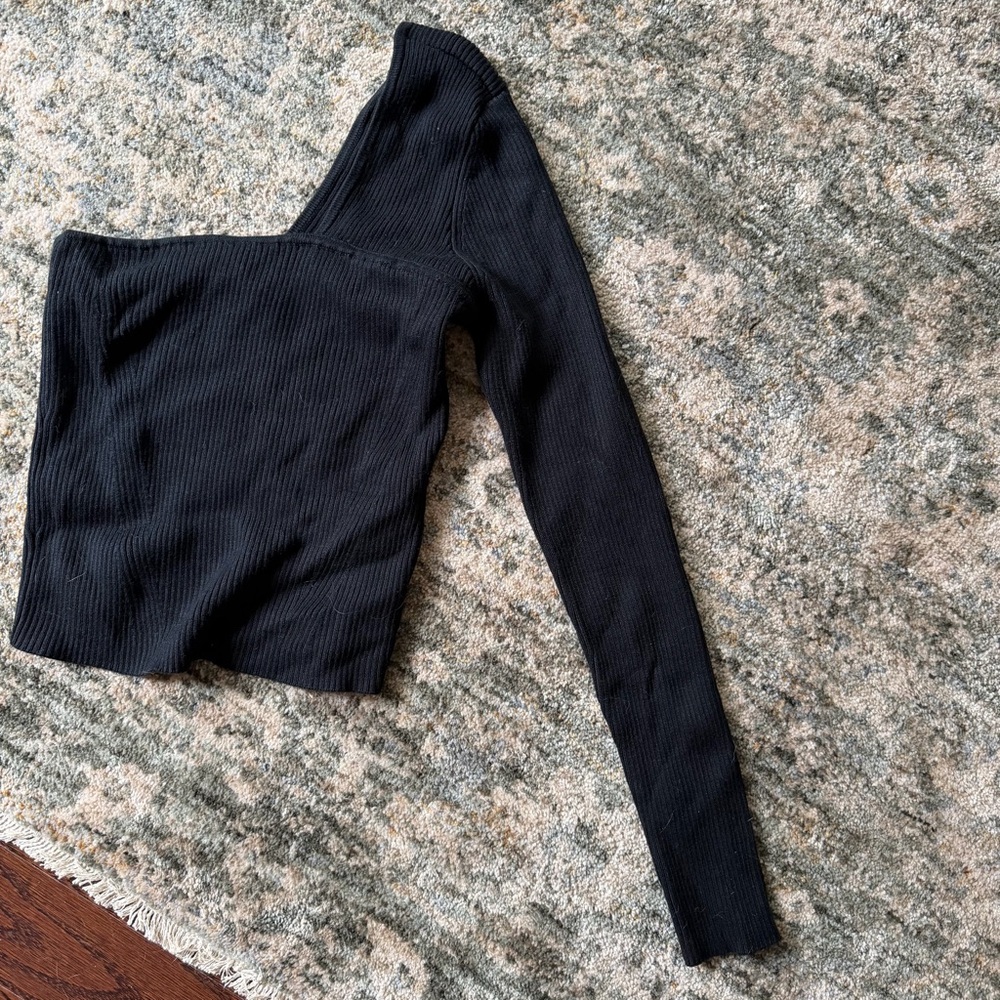 Abercrombie & Fitch Black One-Shoulder Top